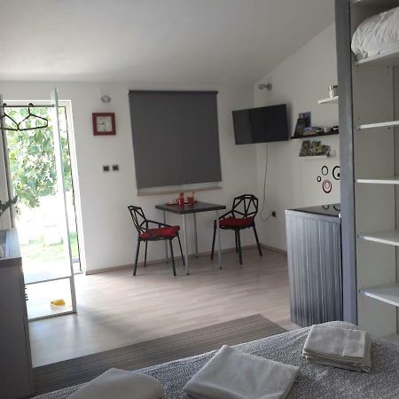 Studio Apartman Splash Pjescana Uvala Zewnętrze zdjęcie