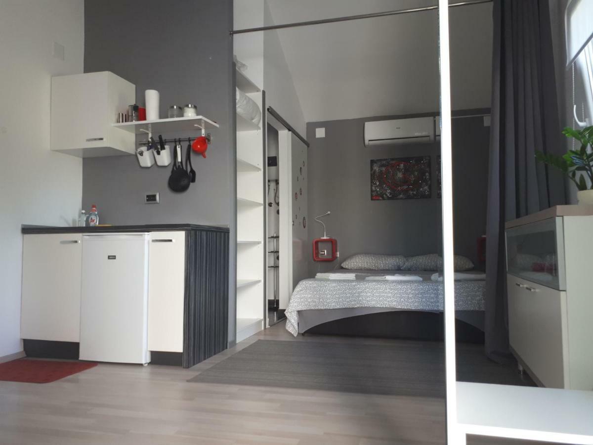 Studio Apartman Splash Pjescana Uvala Zewnętrze zdjęcie